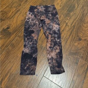 Lululemon women’s diamond dye Align crop 23” leggings size 6